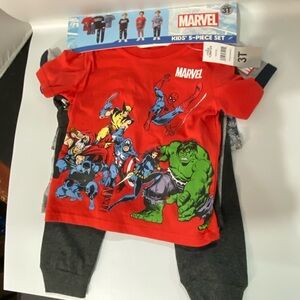 Marvel Kids Superhero Mix and Match Set
